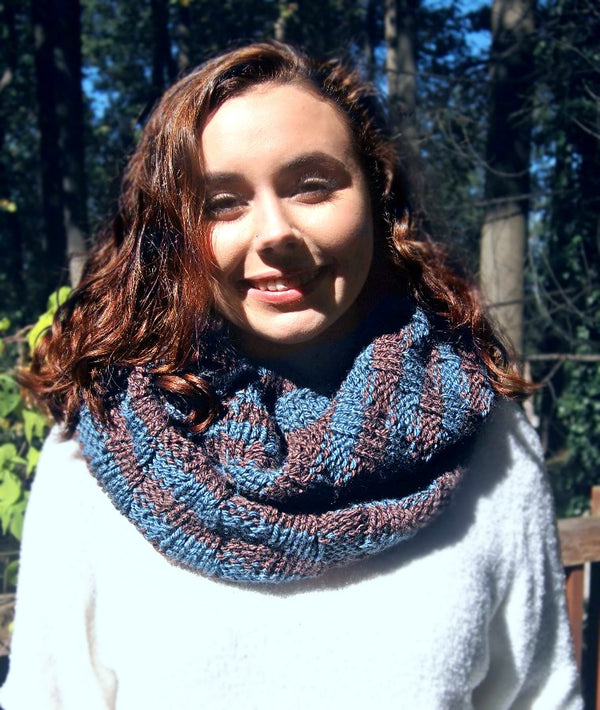 Staggered Rib Chunky Cowl  - Designed by Marge Connelly